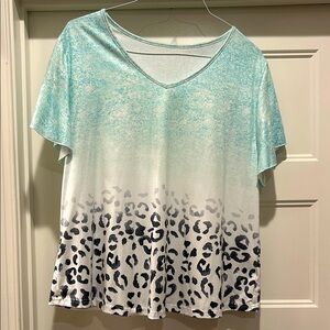 Women's V-Neck Leopard Print Top